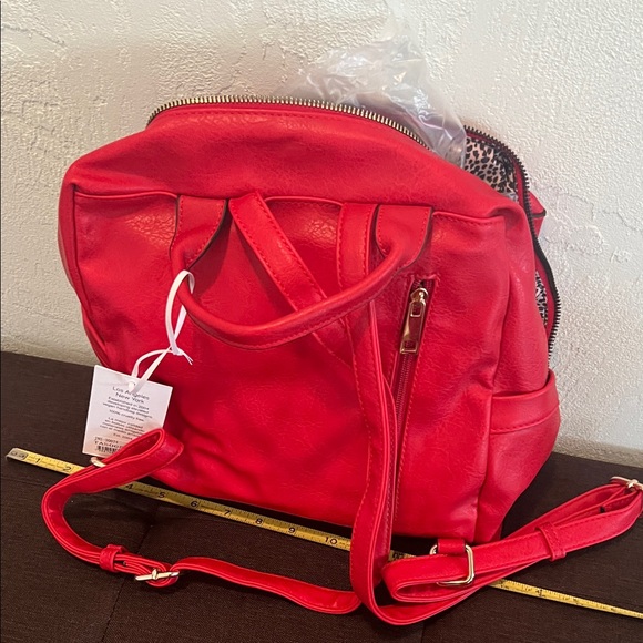 ( 0319) Red Backpack with Green Embroidered Design WHT Art - Picture 6 of 6